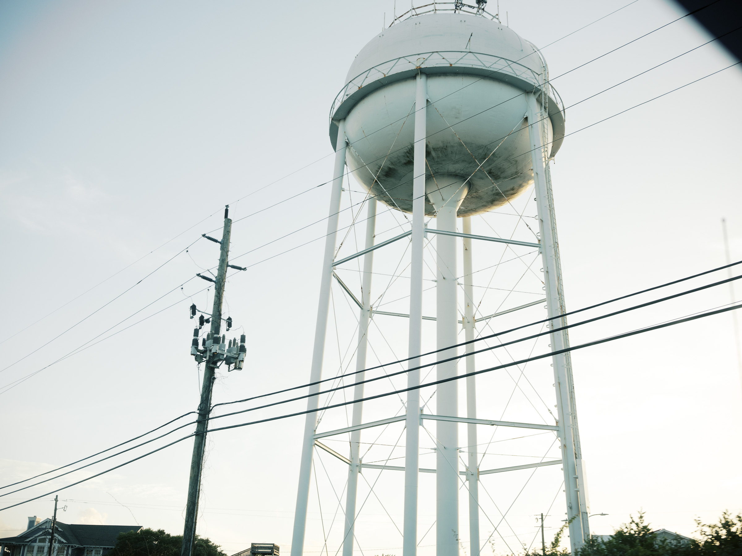 Closing photograph 1